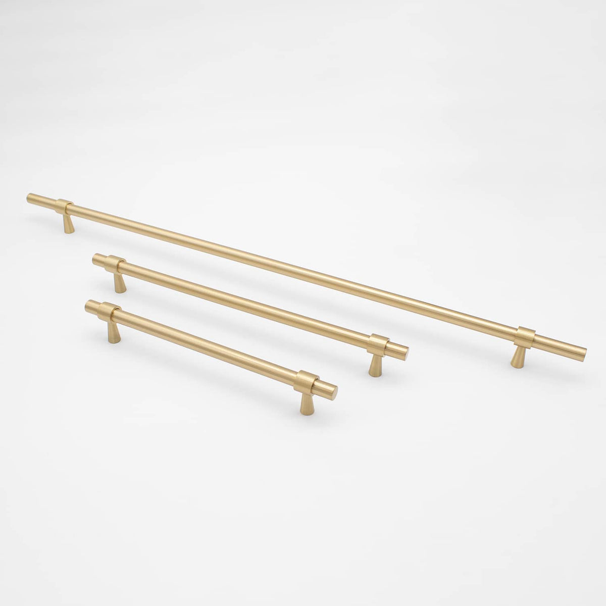 Brushed Brass Timeless Pull - Phoebe
