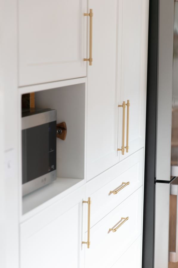 Brushed Brass Timeless Pull - Phoebe