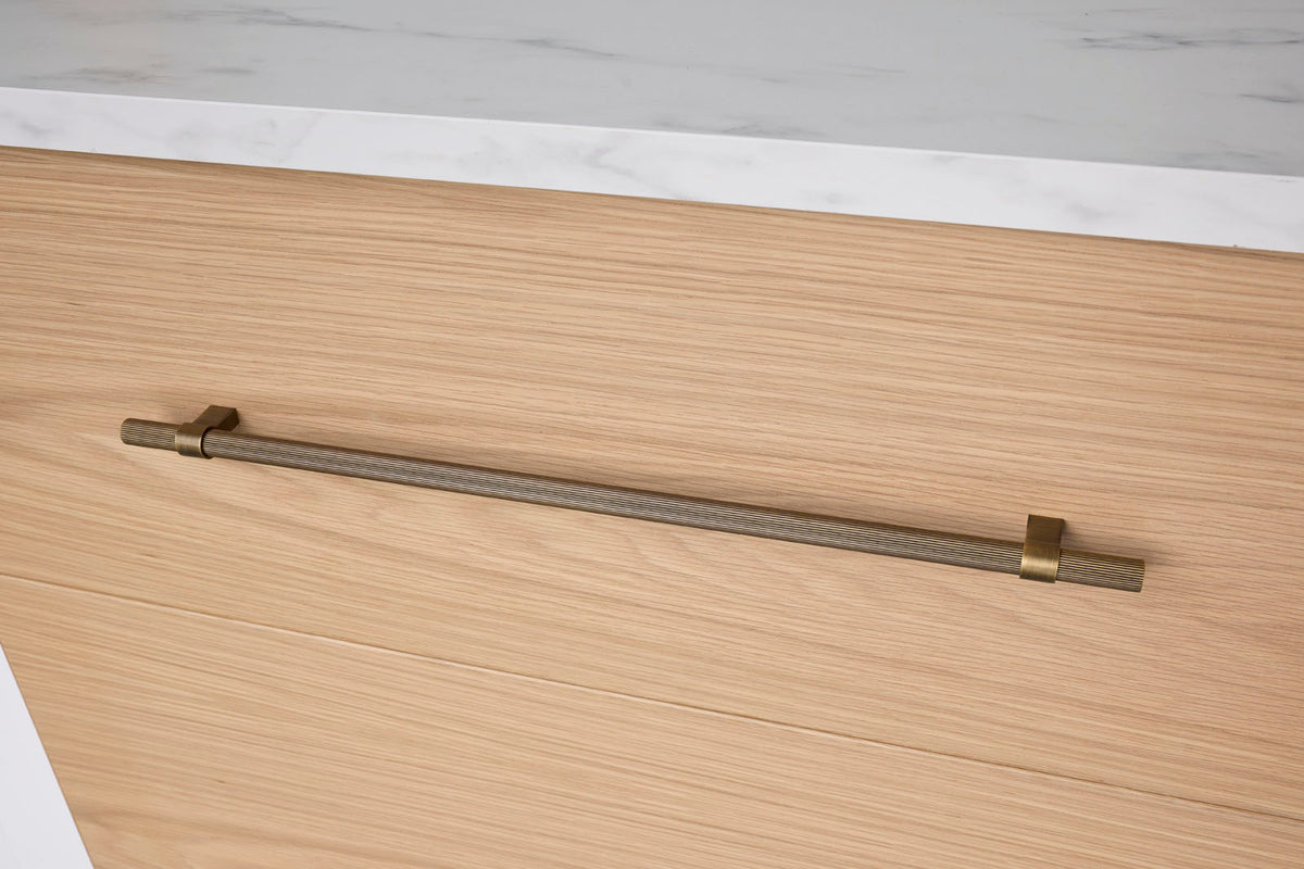 Aged Brass Fluted Pull - Cassandra