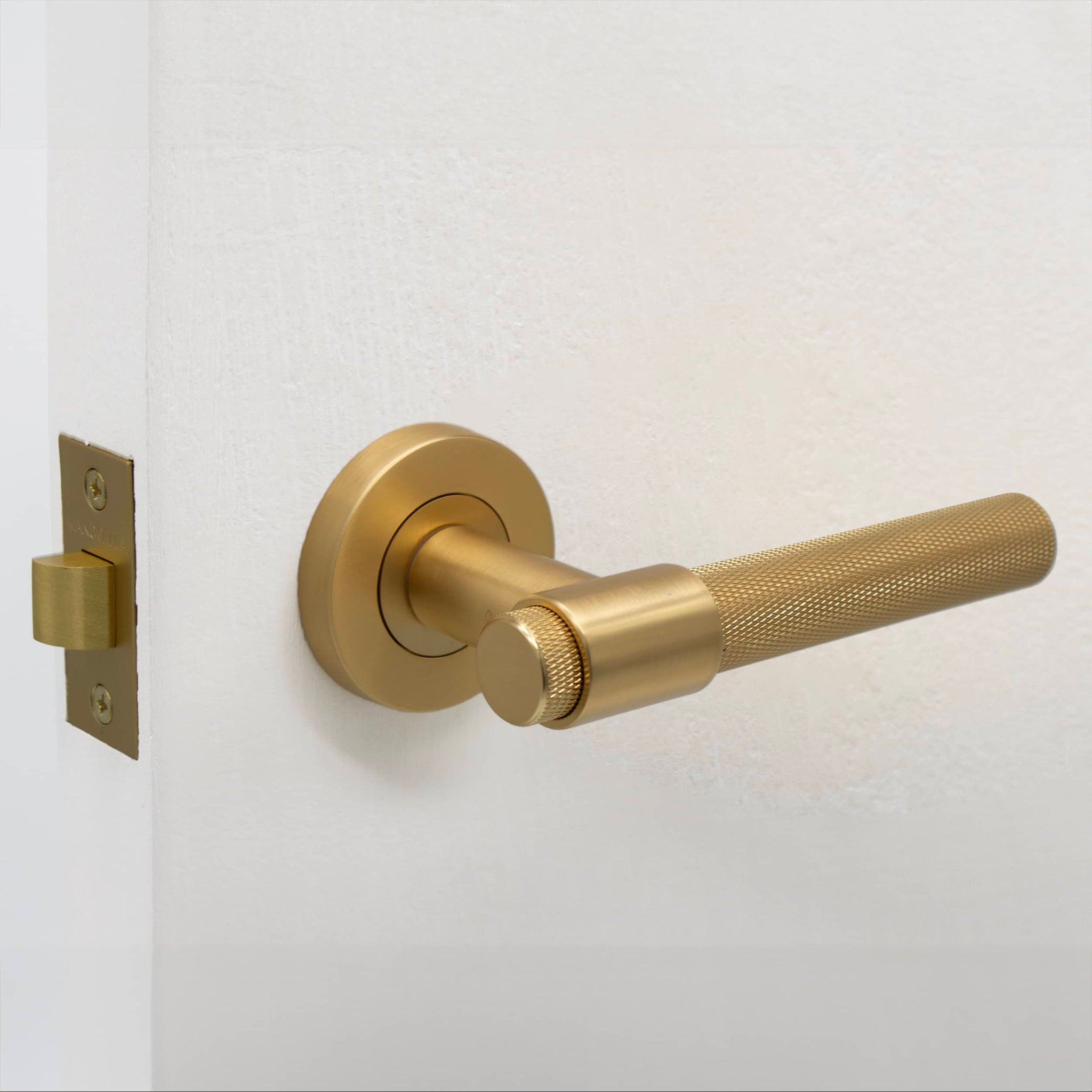 oquin Brushed Gold Door Knobs Interior, Gold Zinc-Alloy Heavy Duty Passage odern Design Non oquin Brushed Gold Door Knobs Interior, Gold Zinc-Alloy Heavy Duty Passage odern Design Non